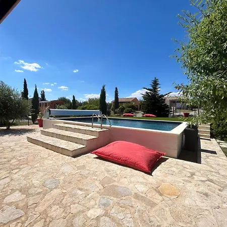 La Roulotte Les Mazets D'assignan Tatil parkı Assignan